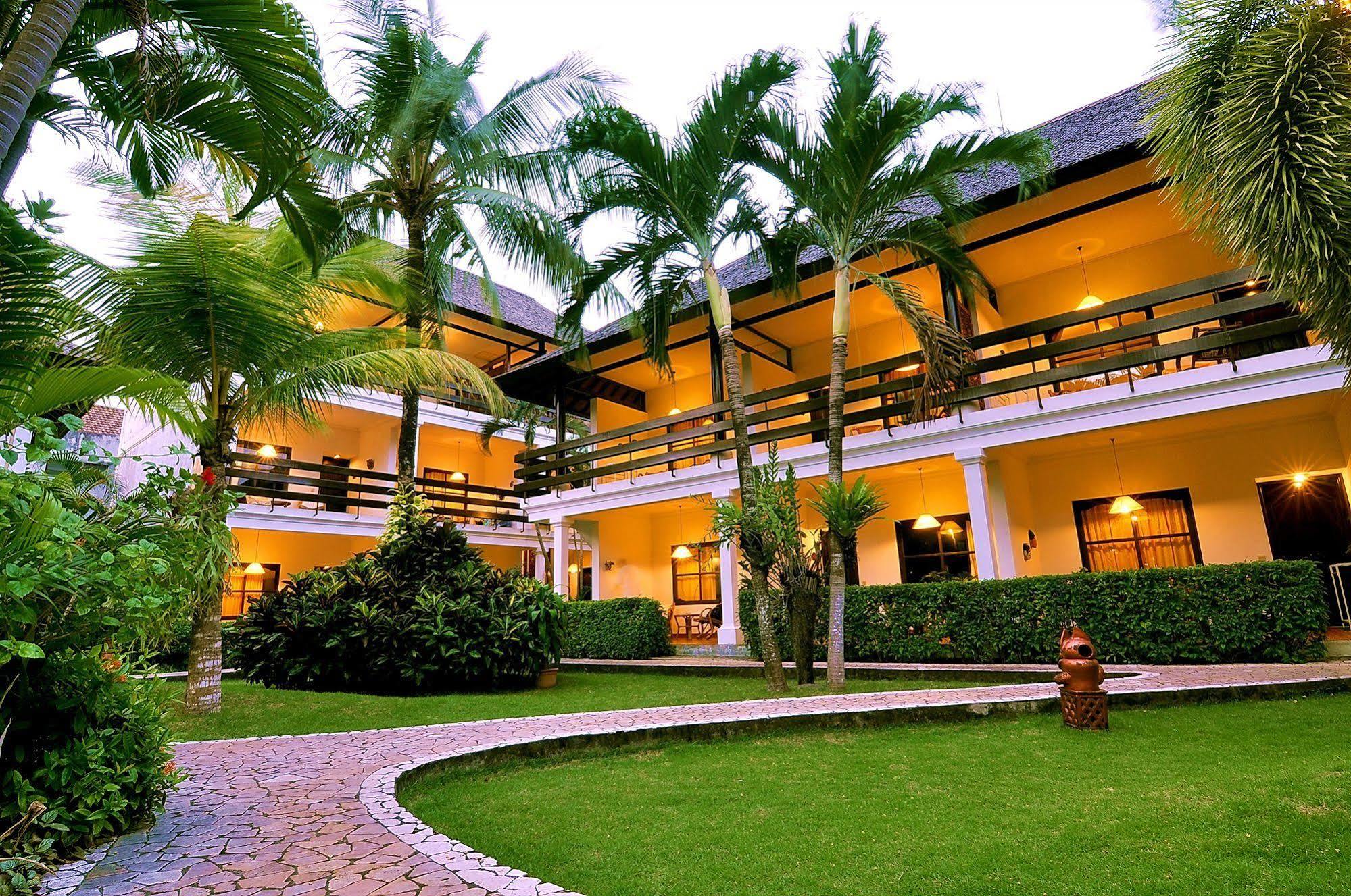 Palm Garden Hotel Sanur  Exterior photo